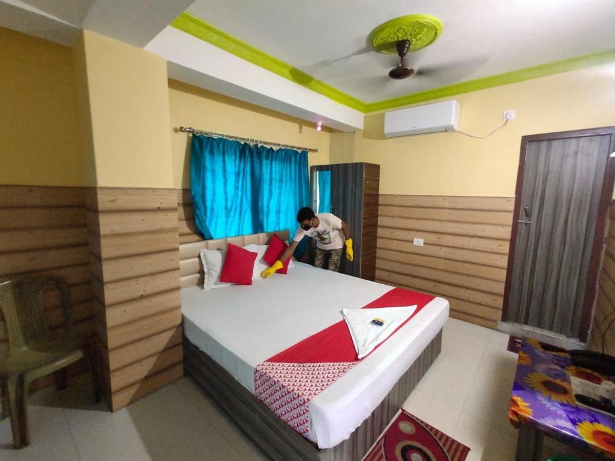 Oyo 30073 Triveni Lodge Siliguri Εξωτερικό φωτογραφία