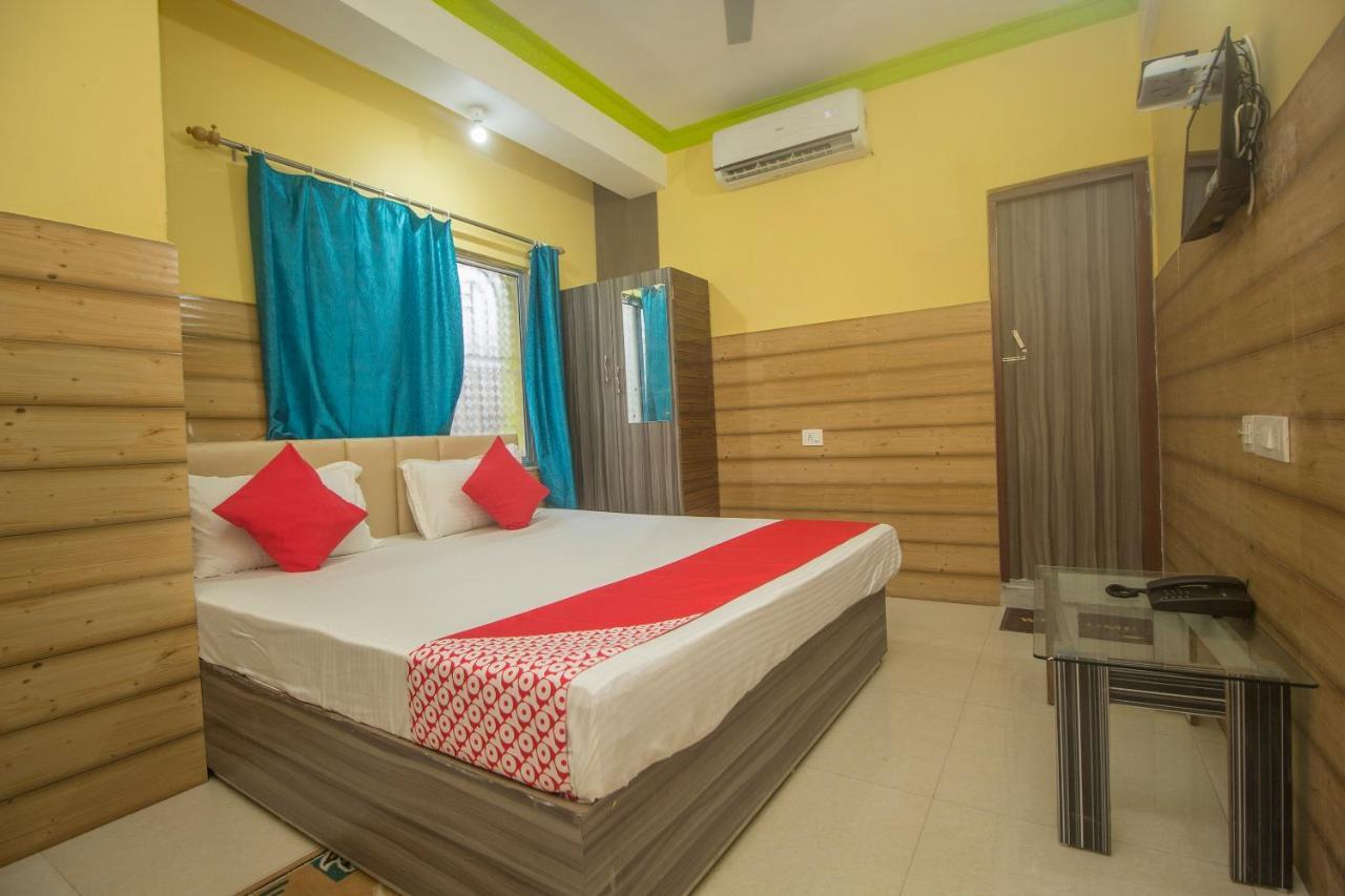 Oyo 30073 Triveni Lodge Siliguri Εξωτερικό φωτογραφία